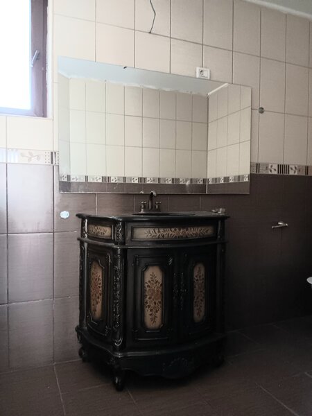 Domnesti, Irish Villa,